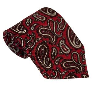 VTG 100% Wool Saks Fifth Avenue Mens Tie Made in England Red Paisley 62x4.25”